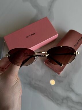 Miu Miu Brown Gradient Rimless Sunglasses with Gold Hardware